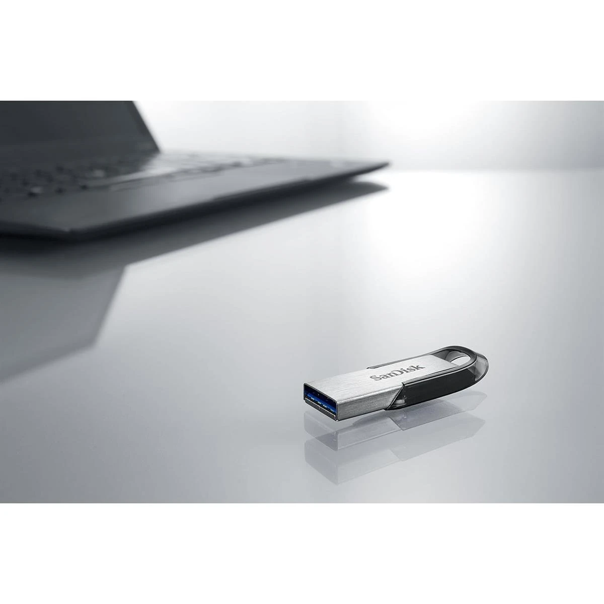 SanDisk 128GB Ultra Flair USB 3.0 Flash Drive - Image 4
